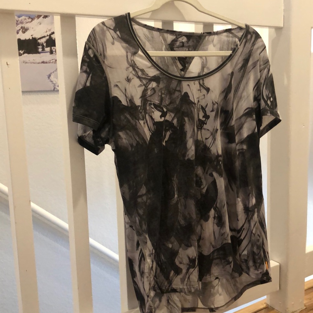 Lucy exercise top xl